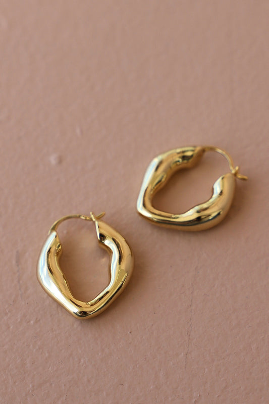 ORGANIC GOLD HOOPS - elizabeth + Bern