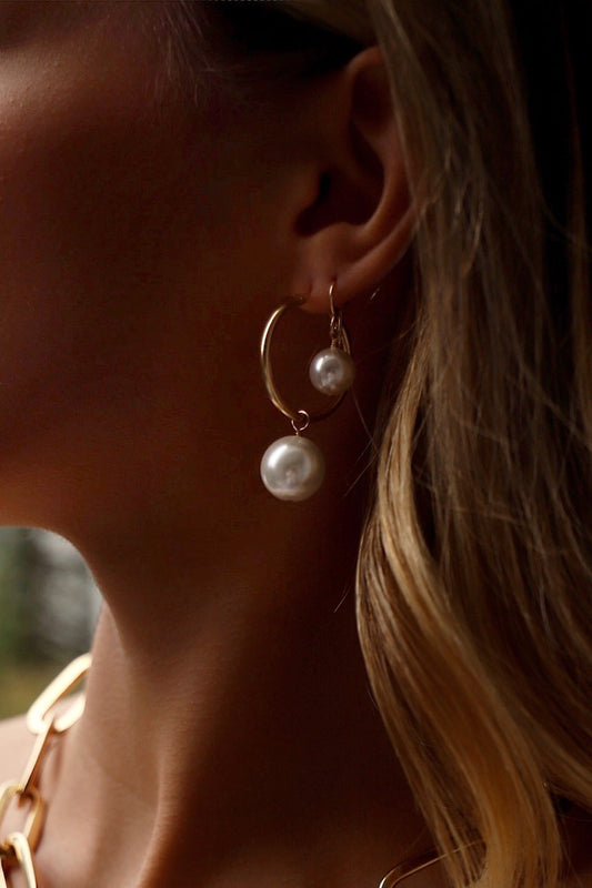 OVERSIZED AUDREY PEARL HOOPS - elizabeth + Bern