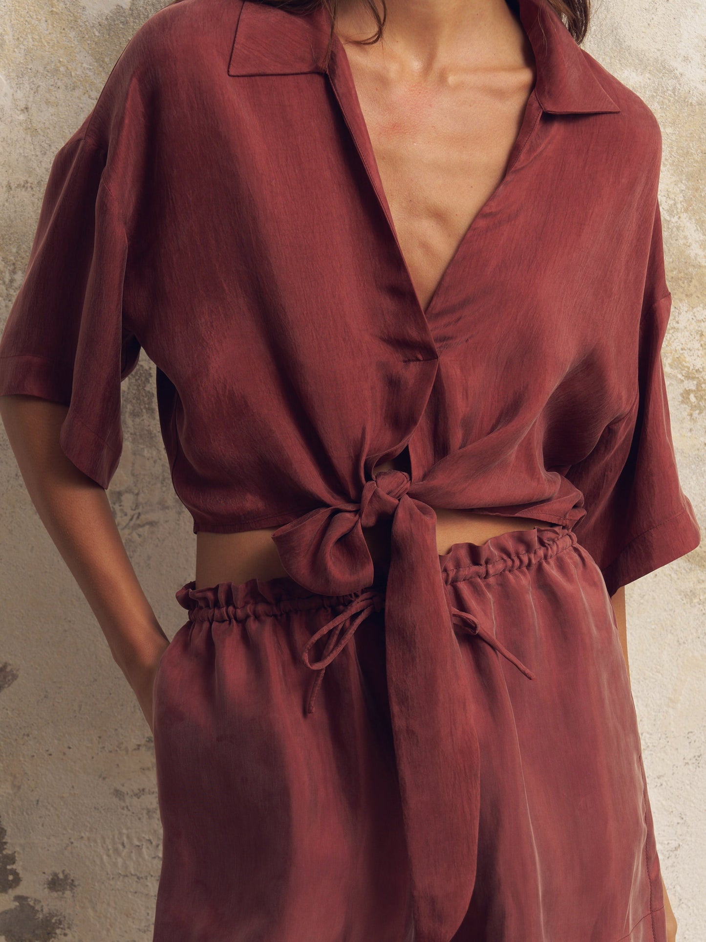 Lucid Tie Shirt - Burgundy - elizabeth + Bern