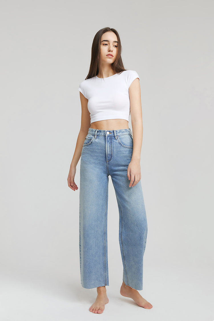 Moon Curve Raw Hem Crop Jeans HJ129