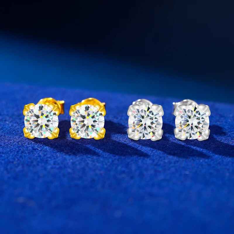 GC Stud Earrings | 925 Silver VVS Moissanite