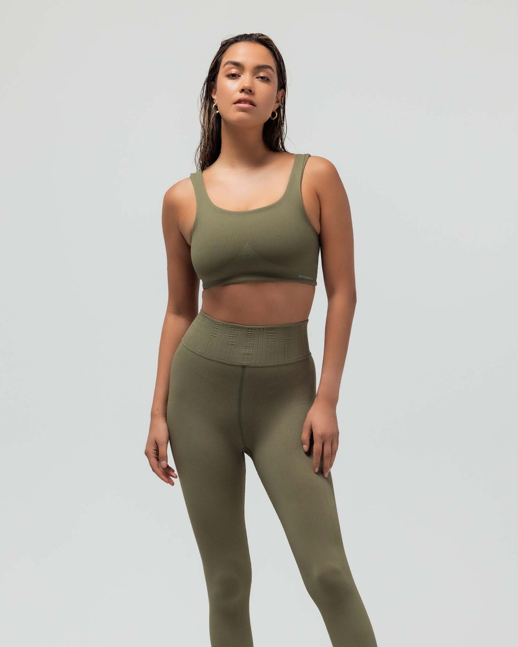 CLEAN FINISH COMPRESSION BRA
