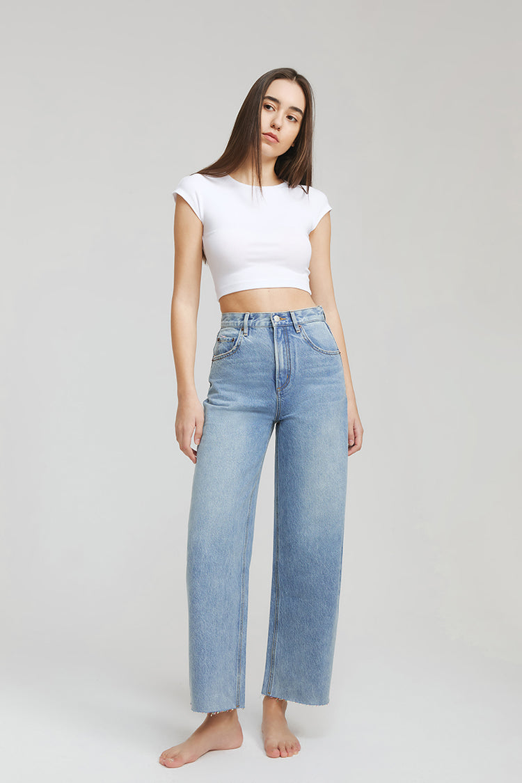 Moon Curve Raw Hem Crop Jeans HJ129