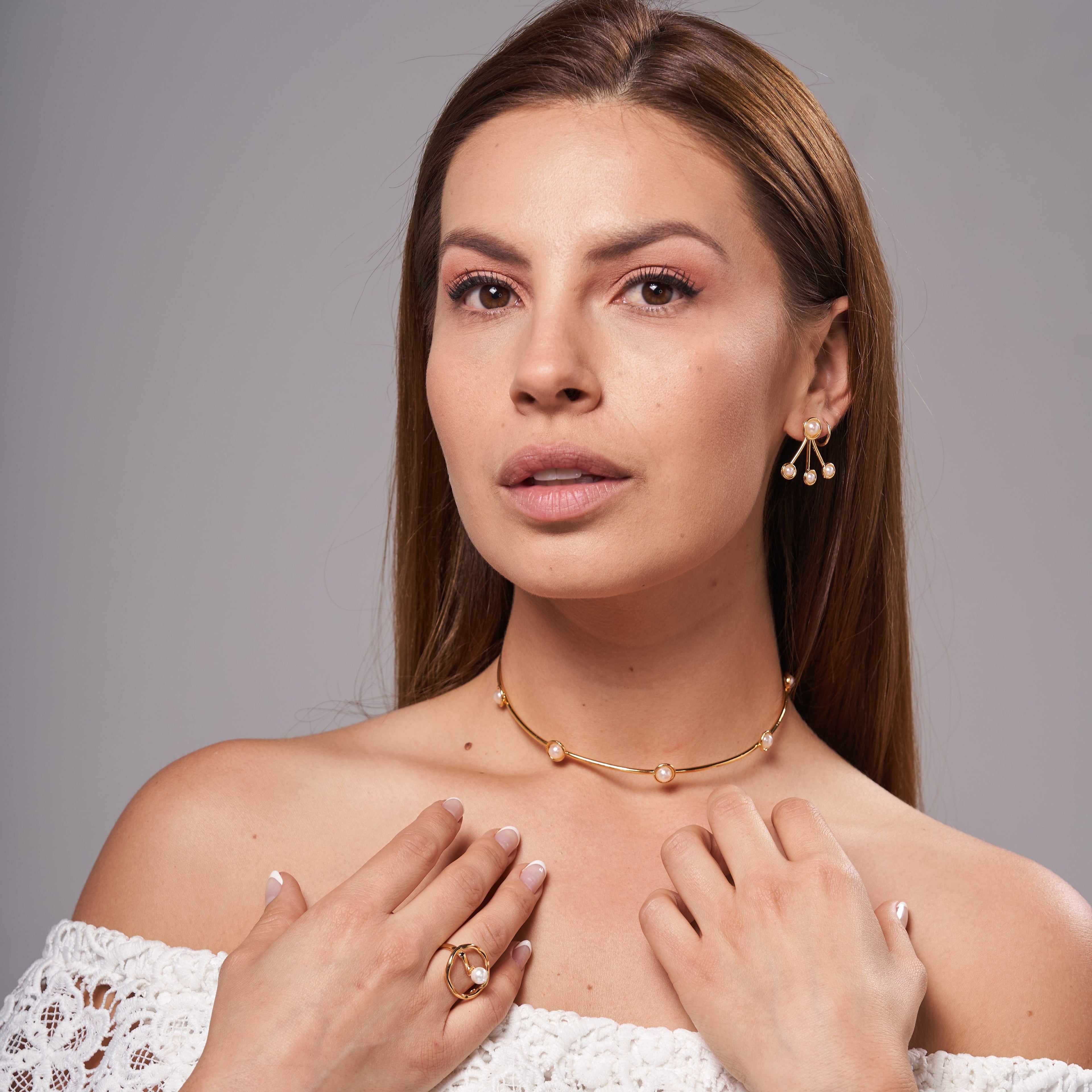 Pearl Aura Choker
