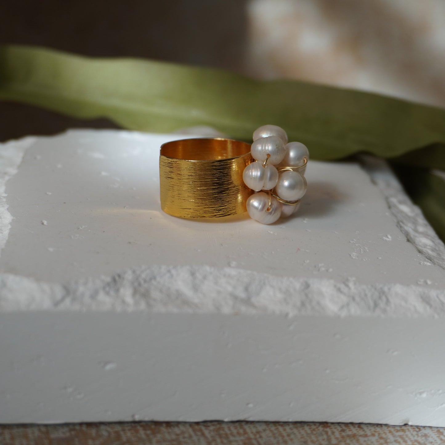 Pearls Ring