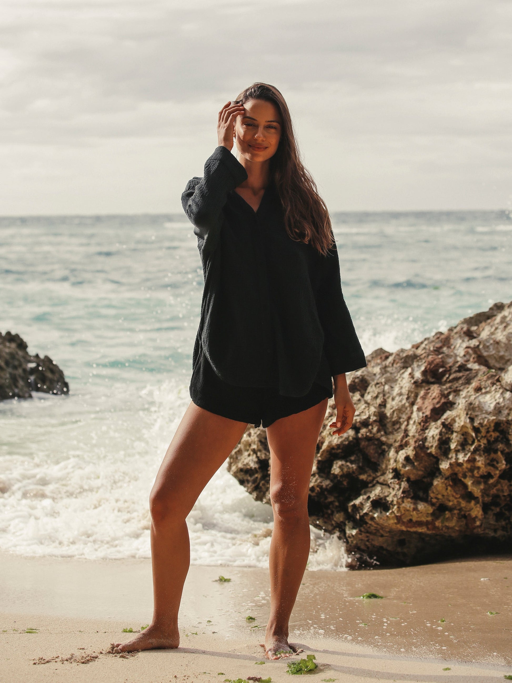Echo Maxi Shirt - Black - elizabeth + Bern