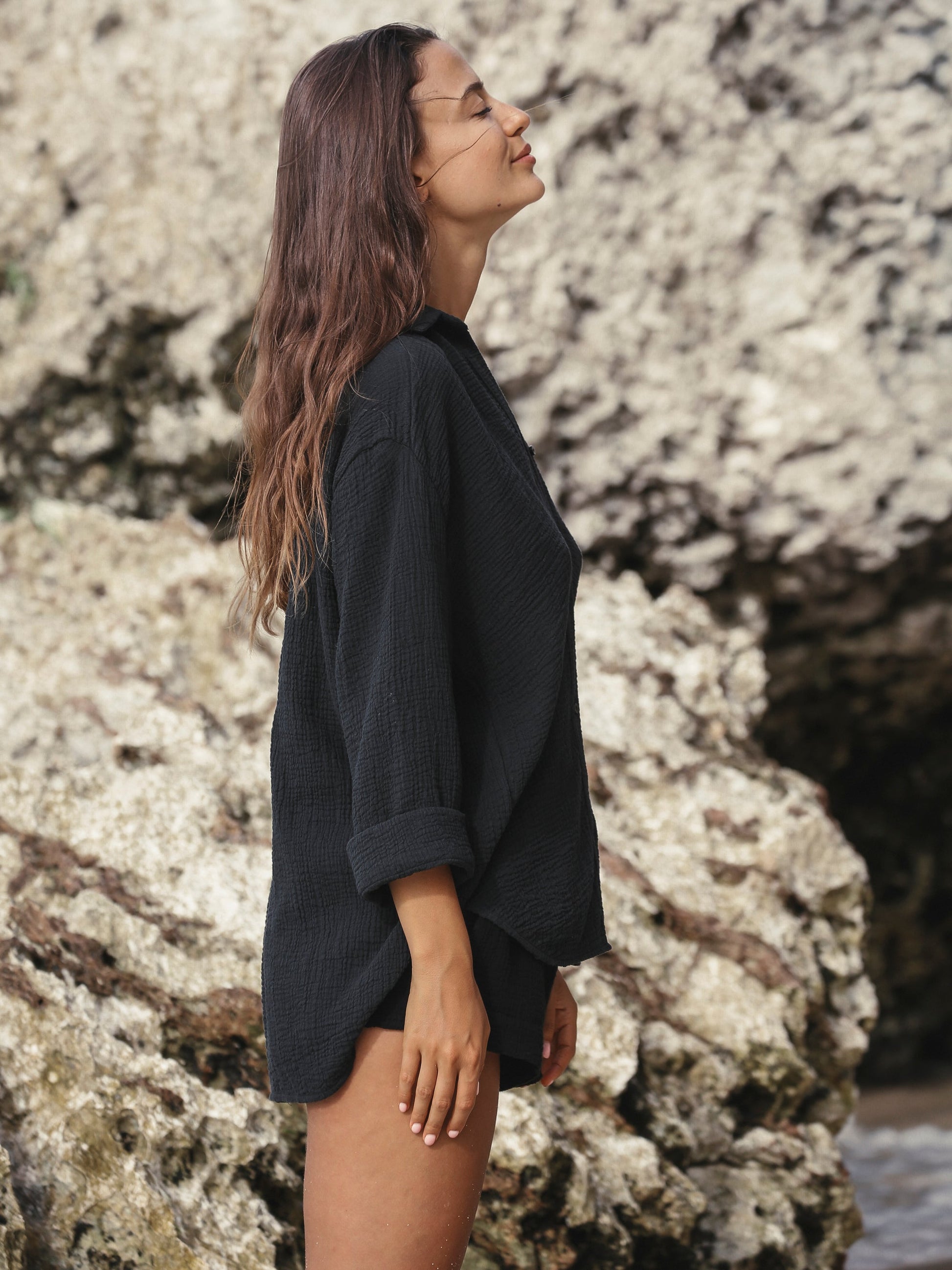 Echo Maxi Shirt - Black - elizabeth + Bern