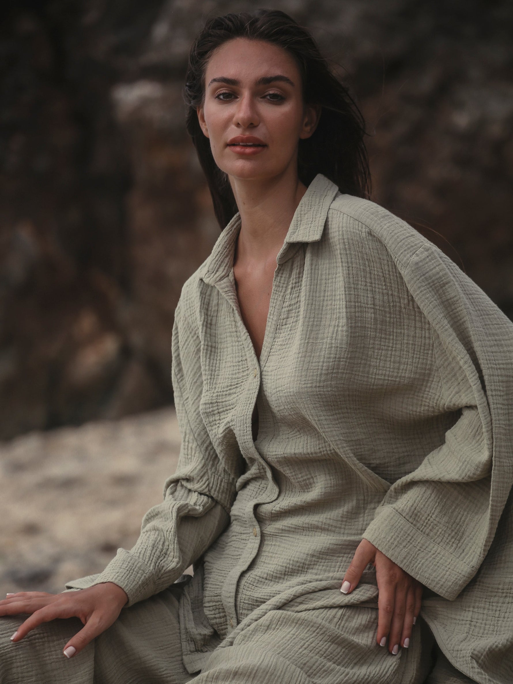 Echo Maxi Shirt - Khaki Green - elizabeth + Bern