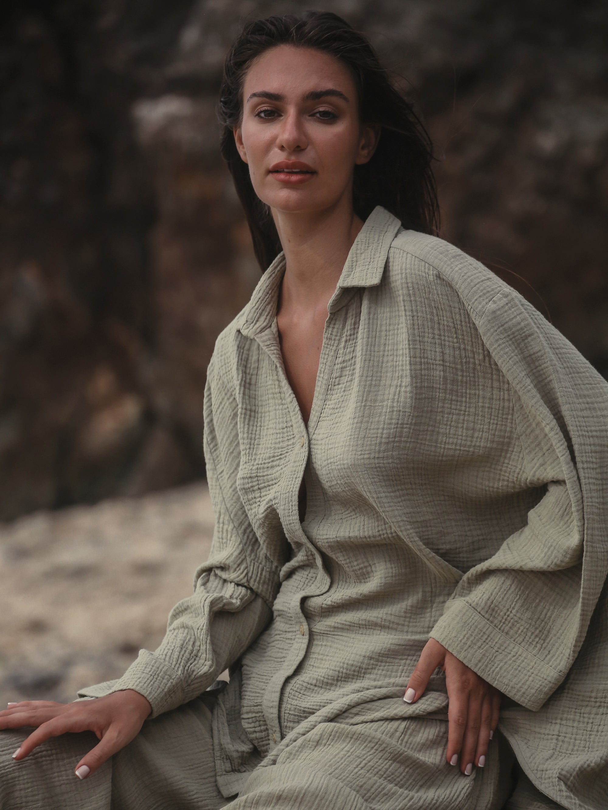 Echo Maxi Shirt - Khaki Green - elizabeth + Bern