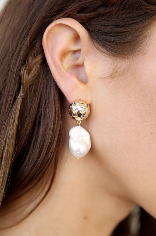 Bezel Ball Drop Pearl Earrings - elizabeth + Bern