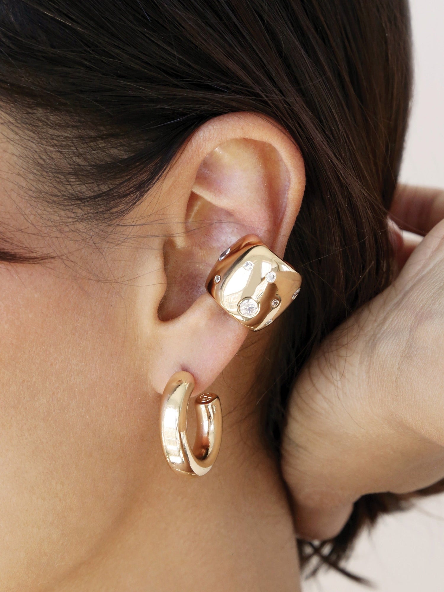 Scattered Crystal Chunky Ear Cuff - elizabeth + Bern