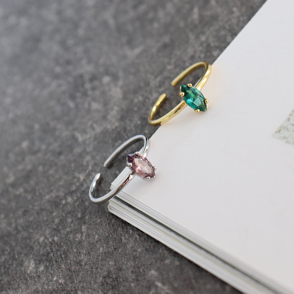 AMELIE CRYSTAL CHARM RING - elizabeth + Bern