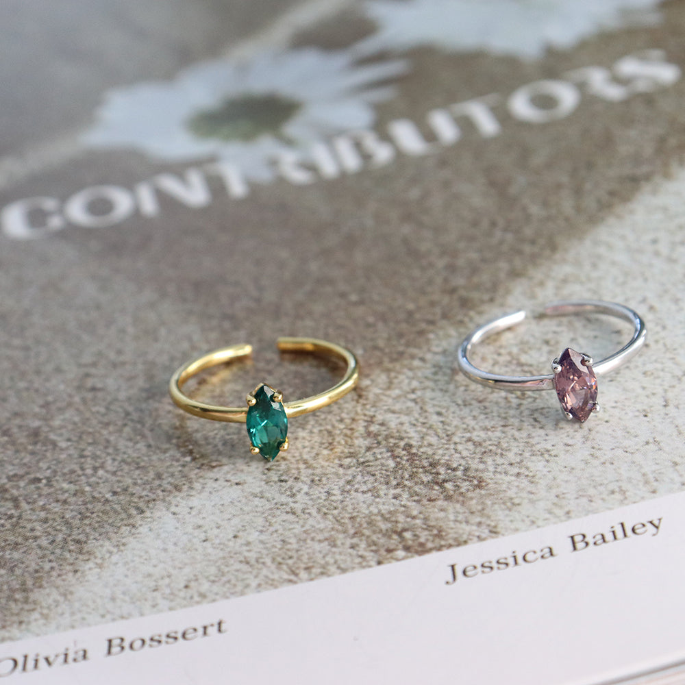 AMELIE CRYSTAL CHARM RING - elizabeth + Bern