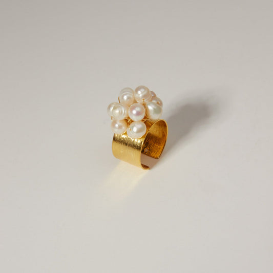 Pearls Ring