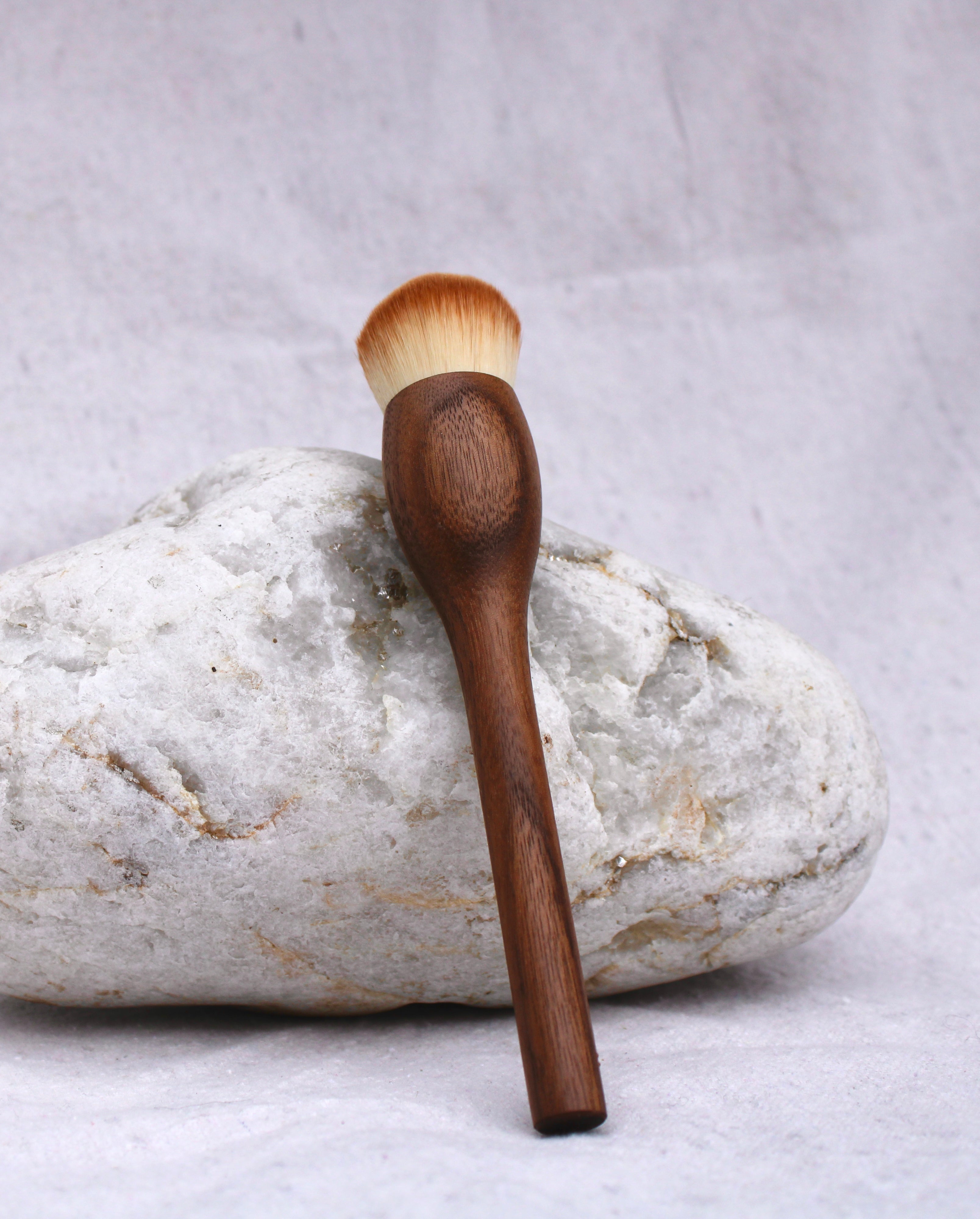 Dry Shampoo Brush by & Tread Well