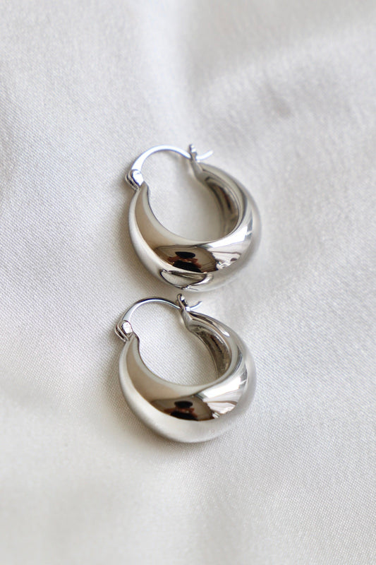 SILVER COCO CHUNKY HOOP EARRINGS - elizabeth + Bern