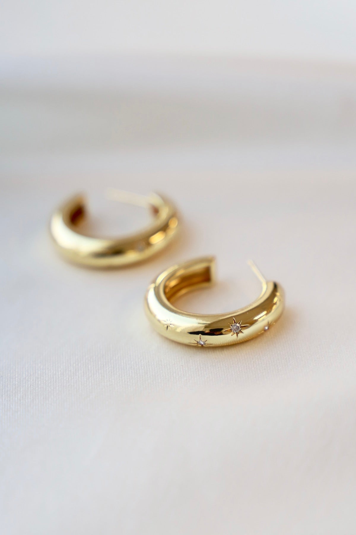 MEREDITH CZ STAR THICK HOOP - elizabeth + Bern