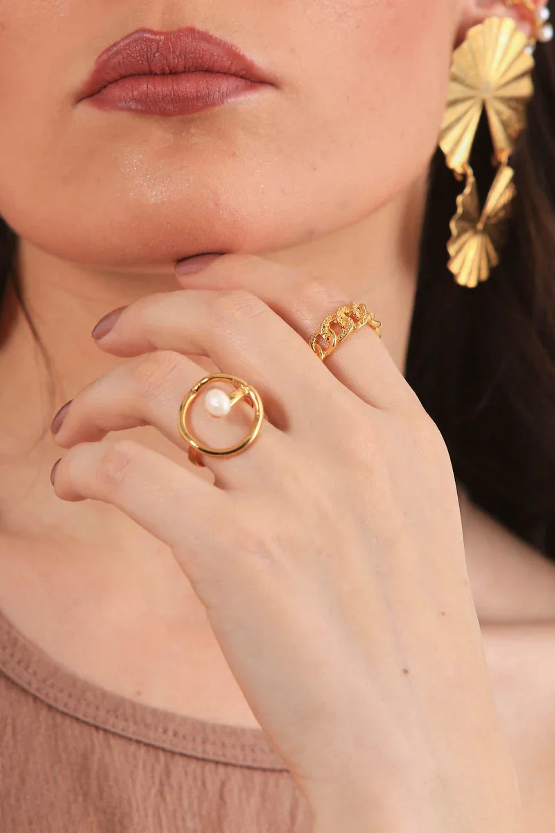 Infinity Ovals - elizabeth + Bern