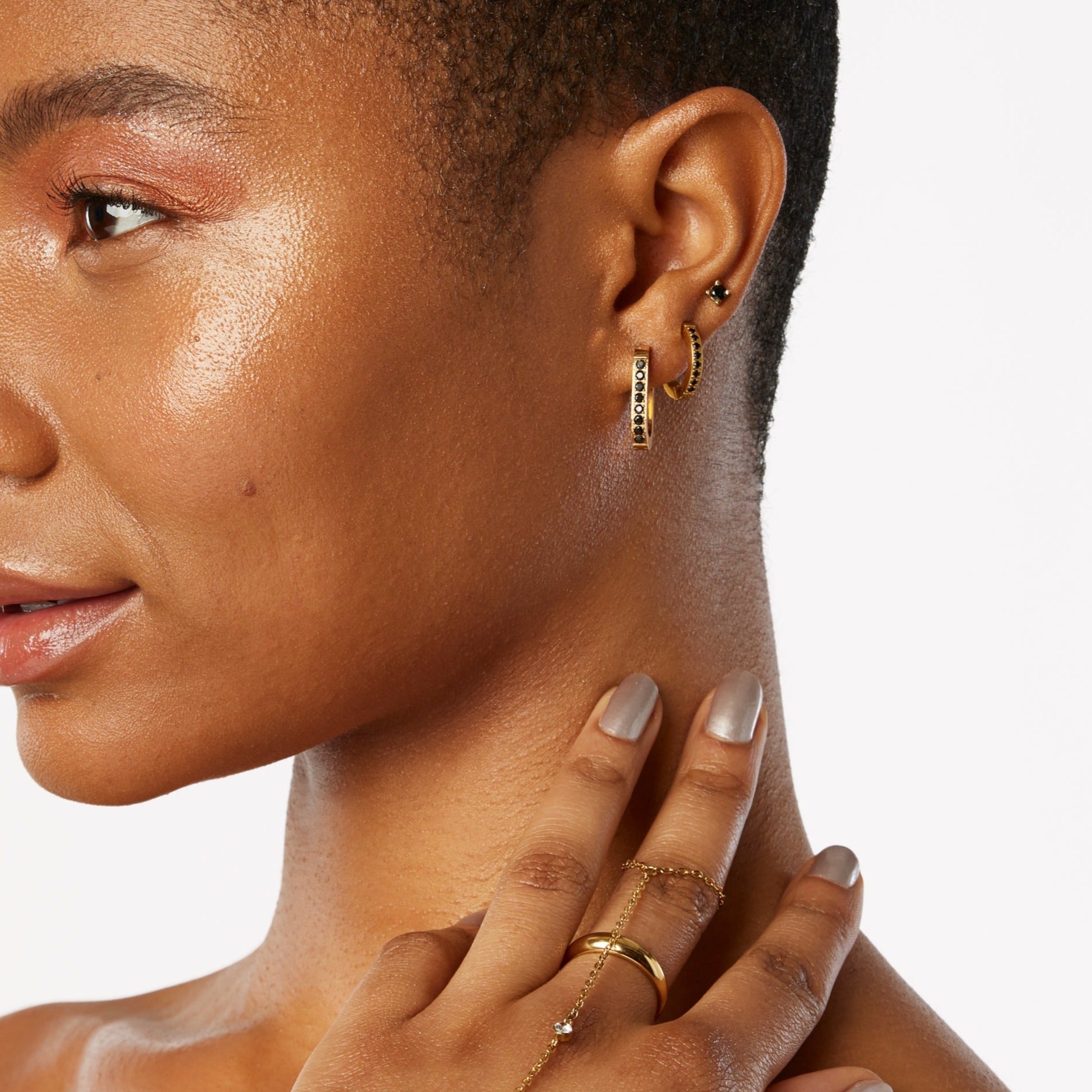 Pavé Trendsetter Hoop Earrings