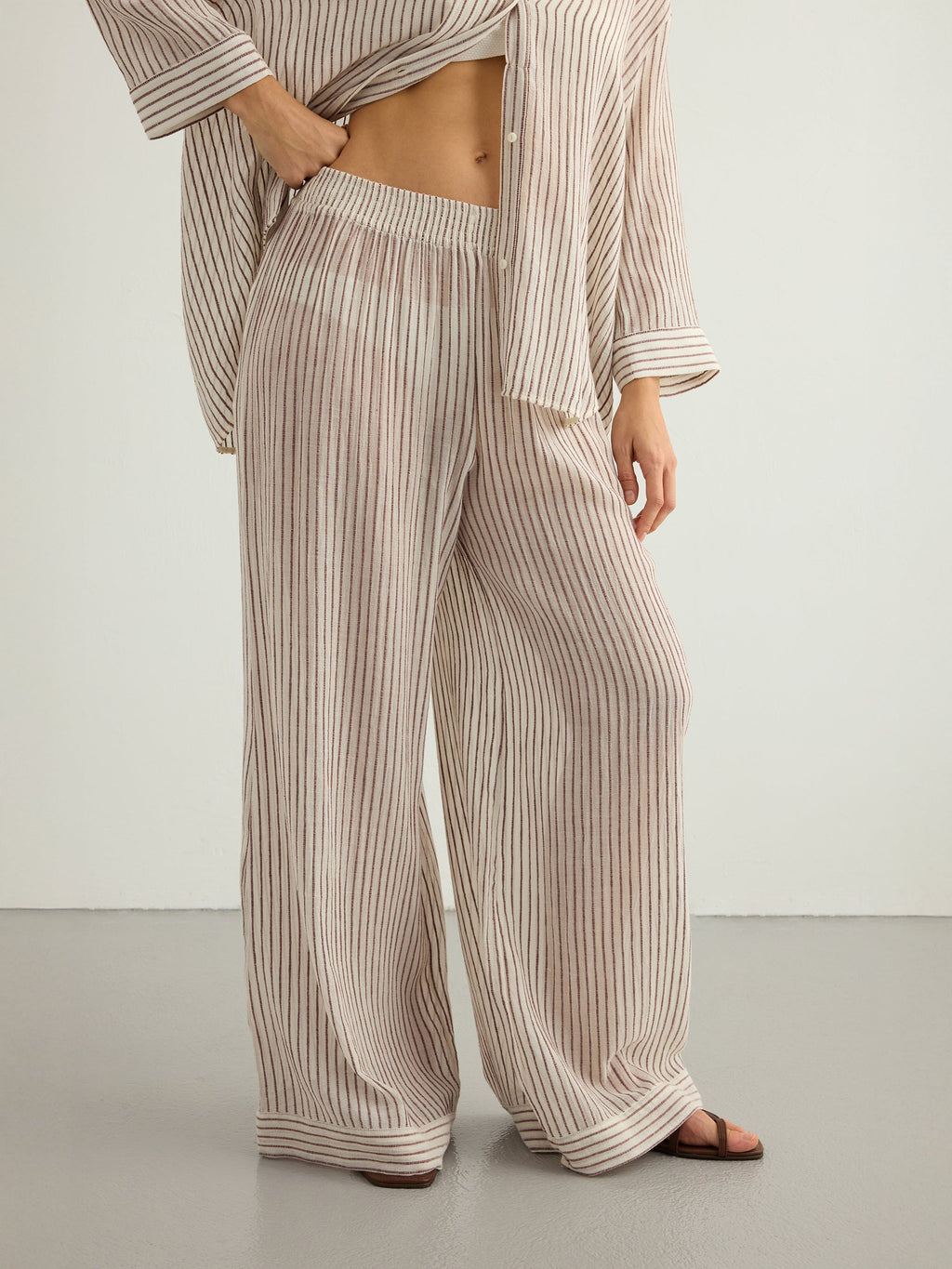 Voyage Set - Burgundy Stripes