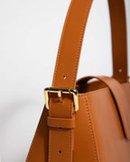 BELONA Hobo Bag - Cognac.