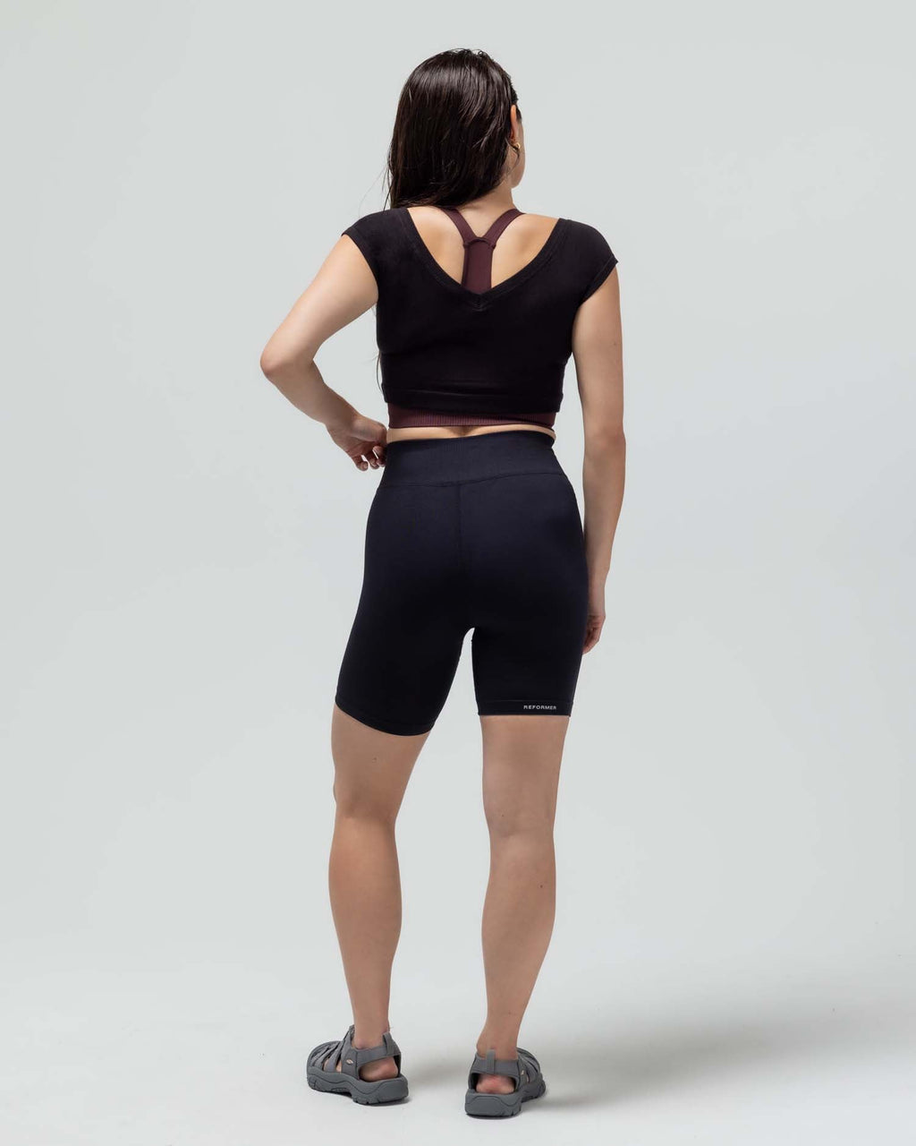 RIBBED CAP SLEEVE CROP TOP