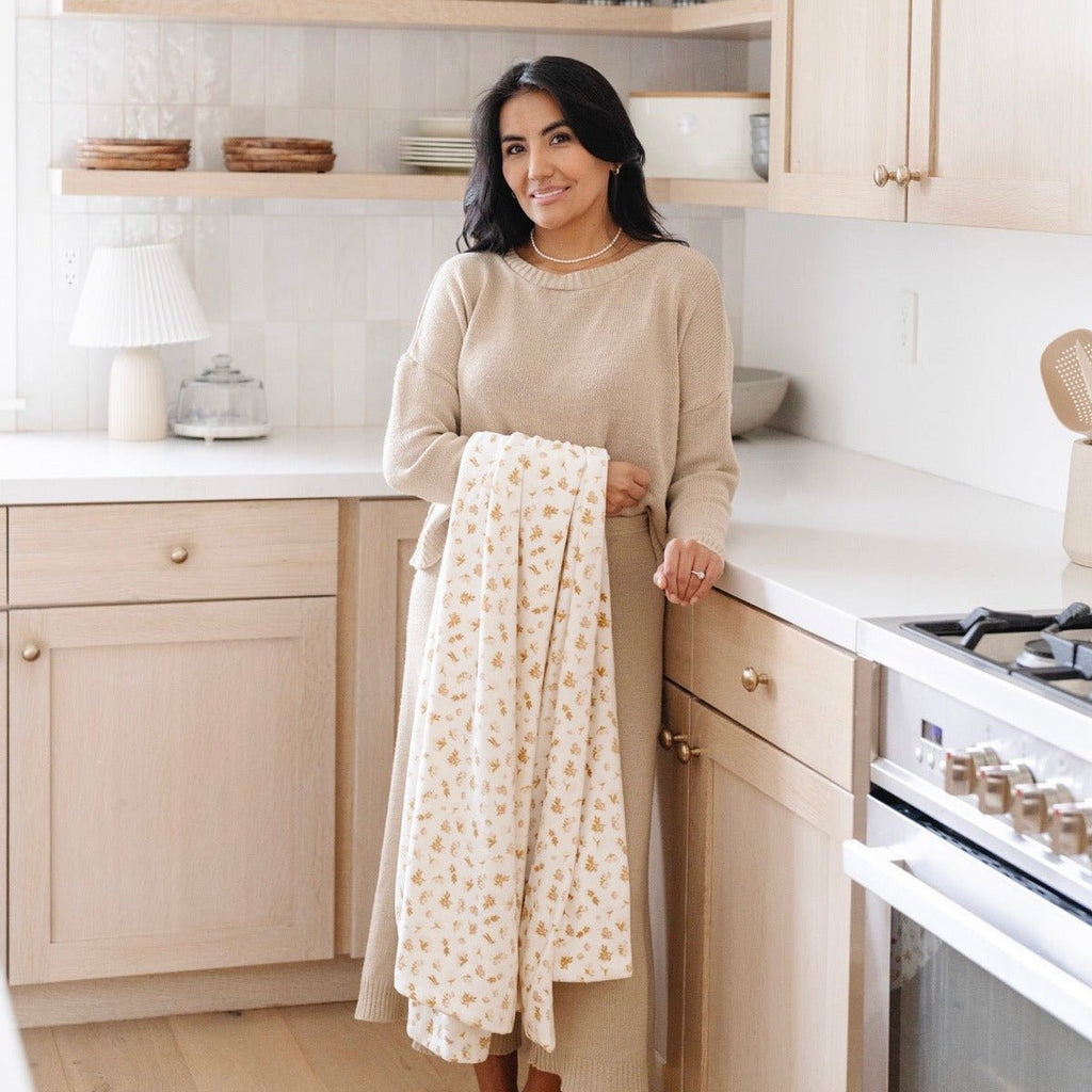 MINKY STRETCH THROW BLANKETS