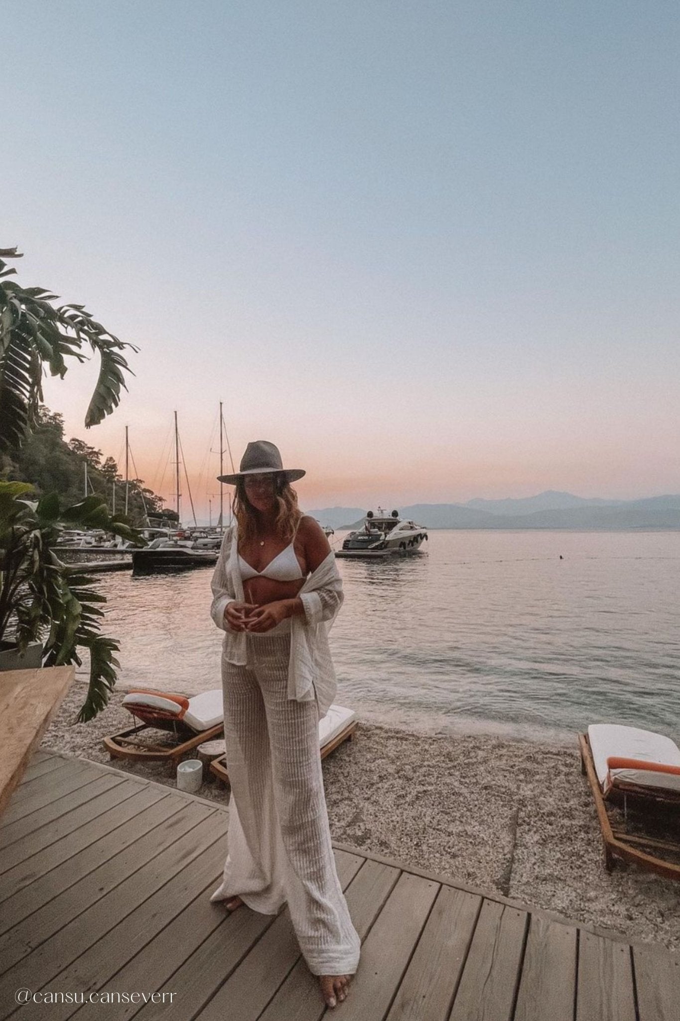 Voyage Set - White Stripes - elizabeth + Bern